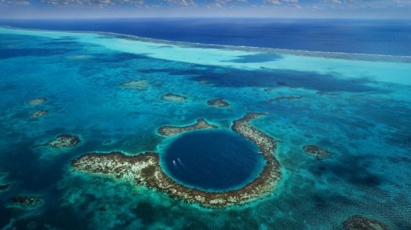 গ্রেট ব্লু হোল