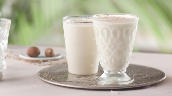 দইয়ের লাচ্ছি