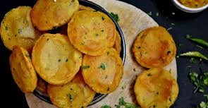 আলু পুরি