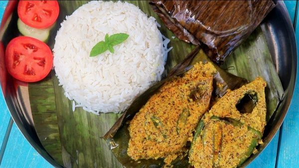 ইলিশ পাতুরি